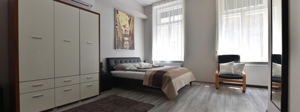 Pensjonat Corvin Point And 3*